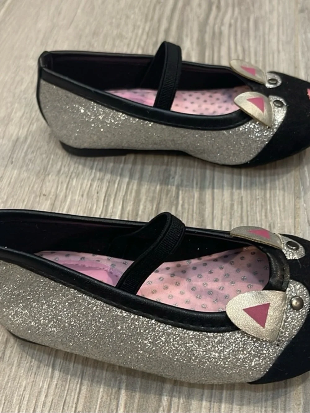 KomfortMe Black / Silver Flat Rabbit Ballerina Shoes Size 5